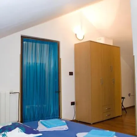Apartment Cozy Abazi