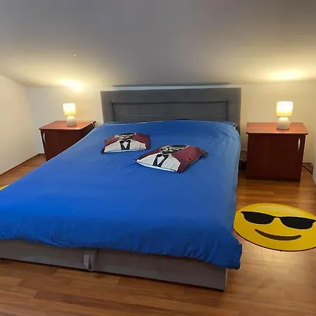 Cozy Abazi
