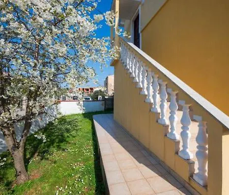 Apartment Cozy Abazi Pula