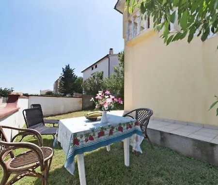 Cosy Abazi Apartman *