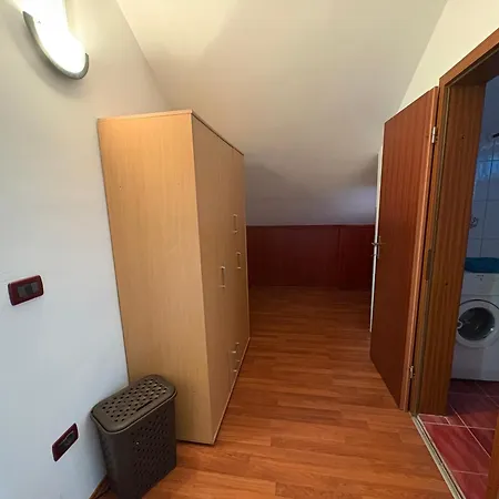 Cozy Abazi Apartman Póla